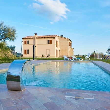 Agriturismo Nido Delle Rondini 마체라타 외부 사진