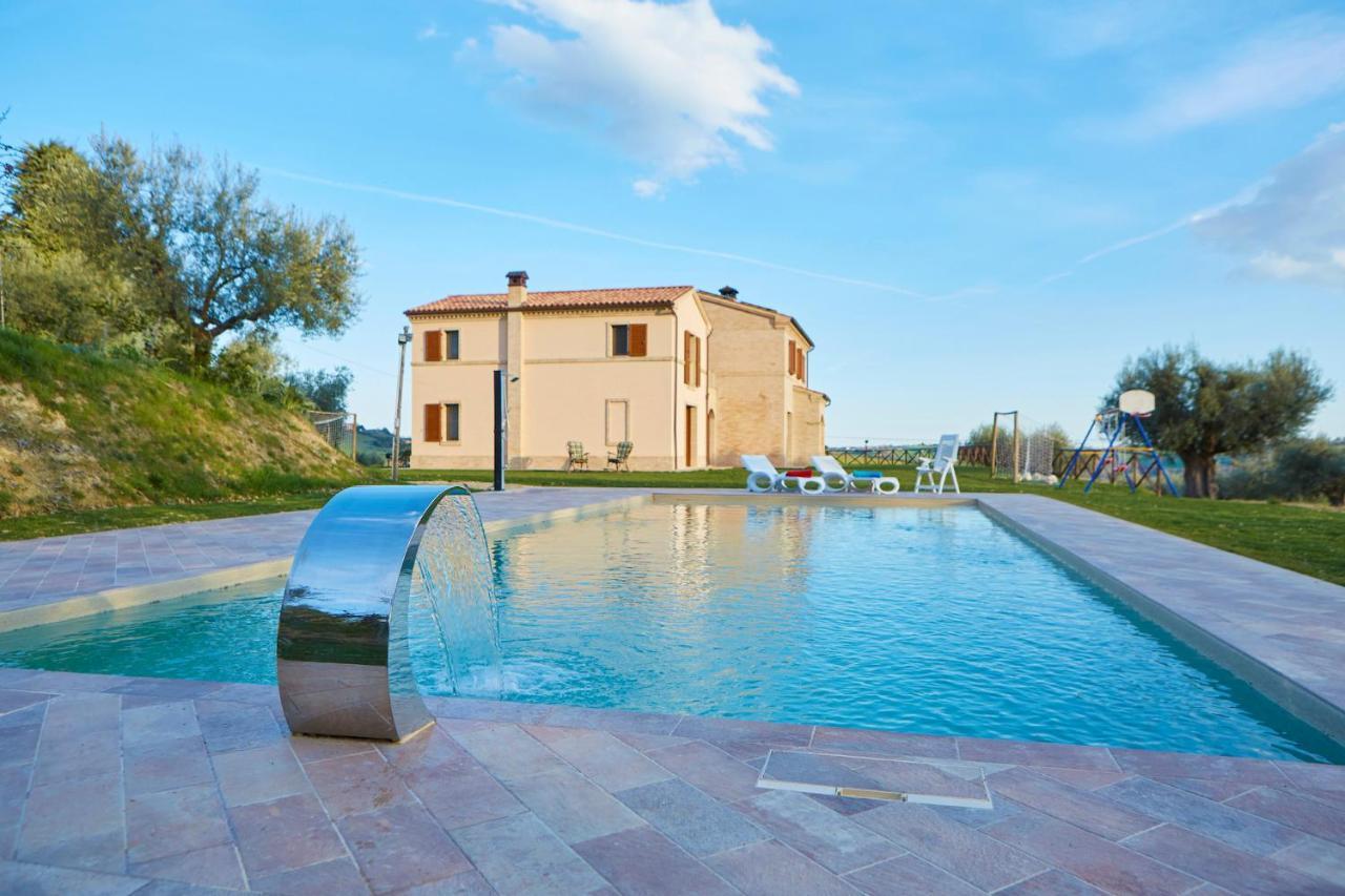 Agriturismo Nido Delle Rondini 마체라타 외부 사진